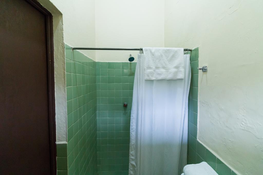Hotel Modelo Quetzaltenango Szoba fotó